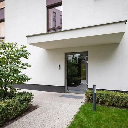 Burakowska 16 - Modern Apartment With Balcony Noclegi Renters Варшава Экстерьер фото