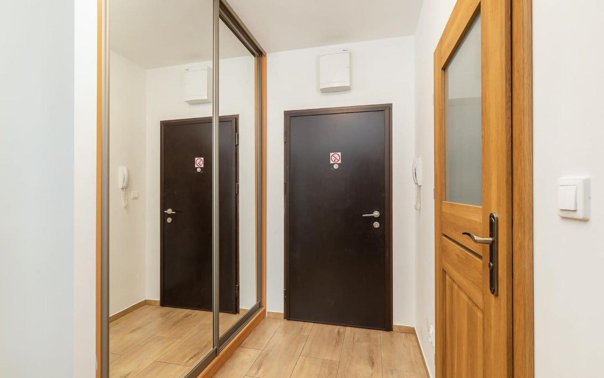 Burakowska 16 - Modern Apartment With Balcony Noclegi Renters Варшава Экстерьер фото